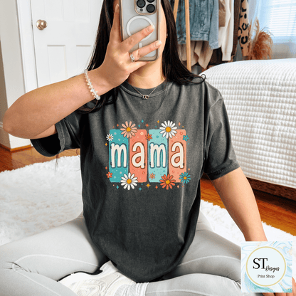 Retro Floral Mama Design