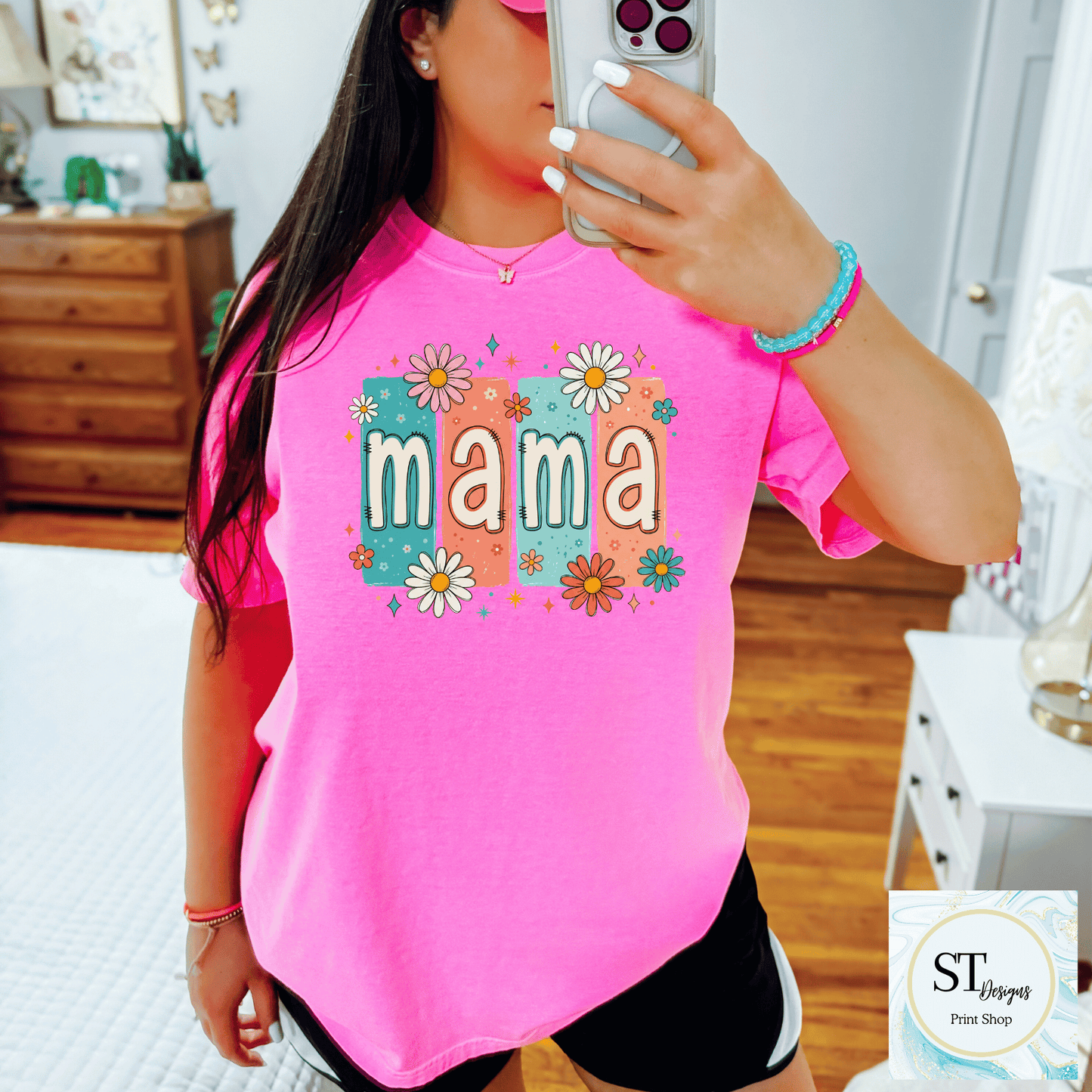 Retro Floral Mama Design