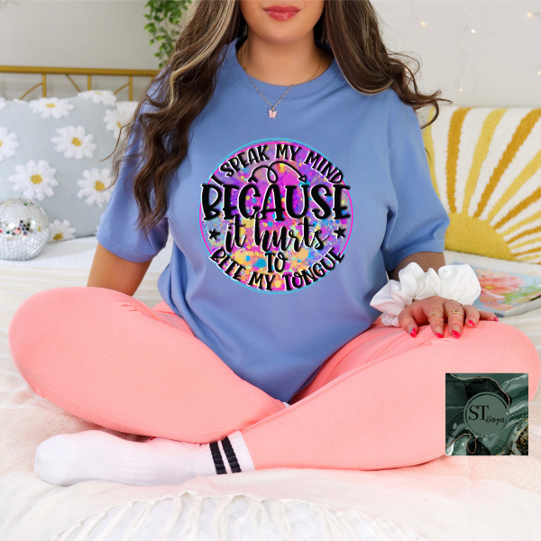 I speak my mind because it hurts to bite my tongue checkered T-Shirt
