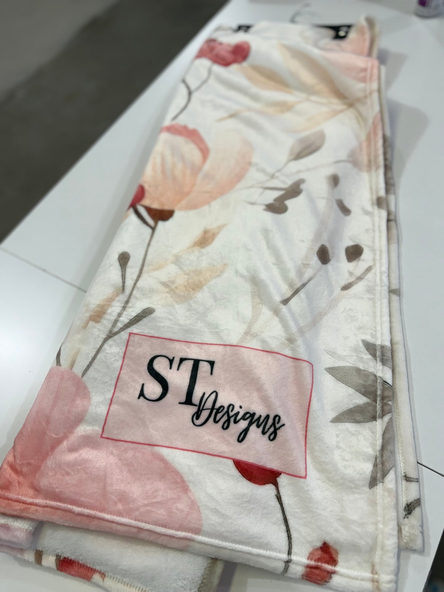 ST Designs Minky Blanket 50x60