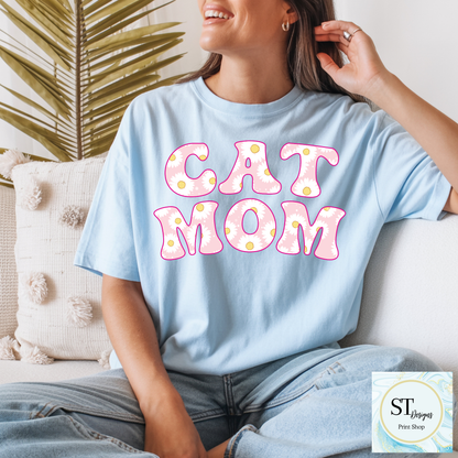 Pink Daisy Cat Mom