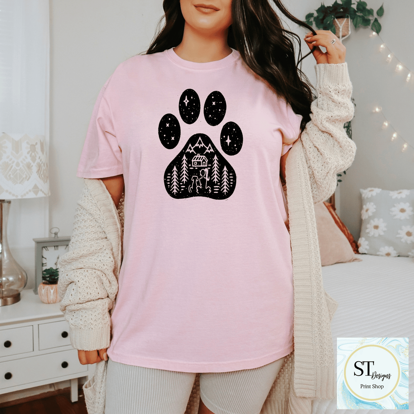 Mountain Dog Paw Print