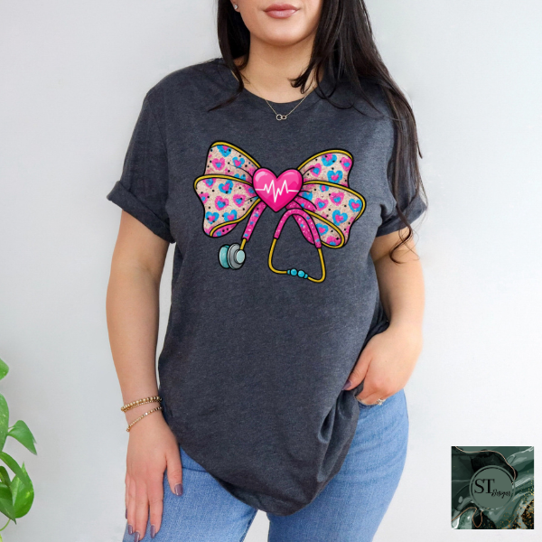 Heart bow stethoscope T-Shirt