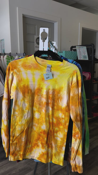 Size Small Handmade Tie-dye by ST Designs